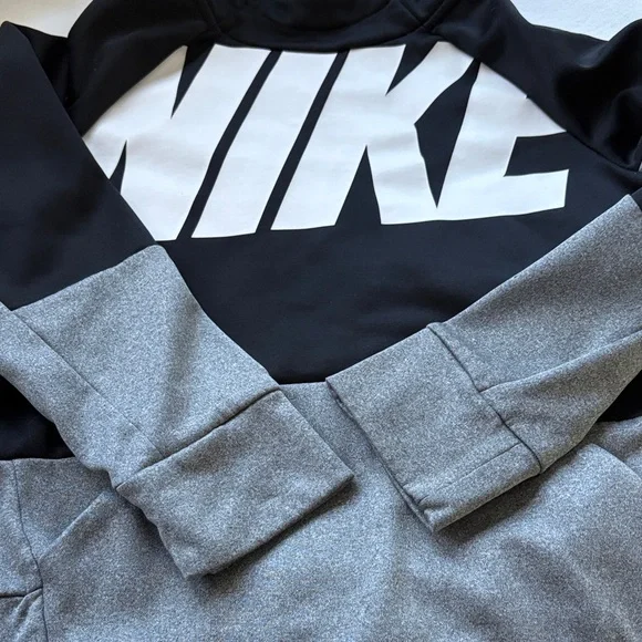 Nike Black and Gray Dri-fit hoodie Youth - Picture 4 of 6